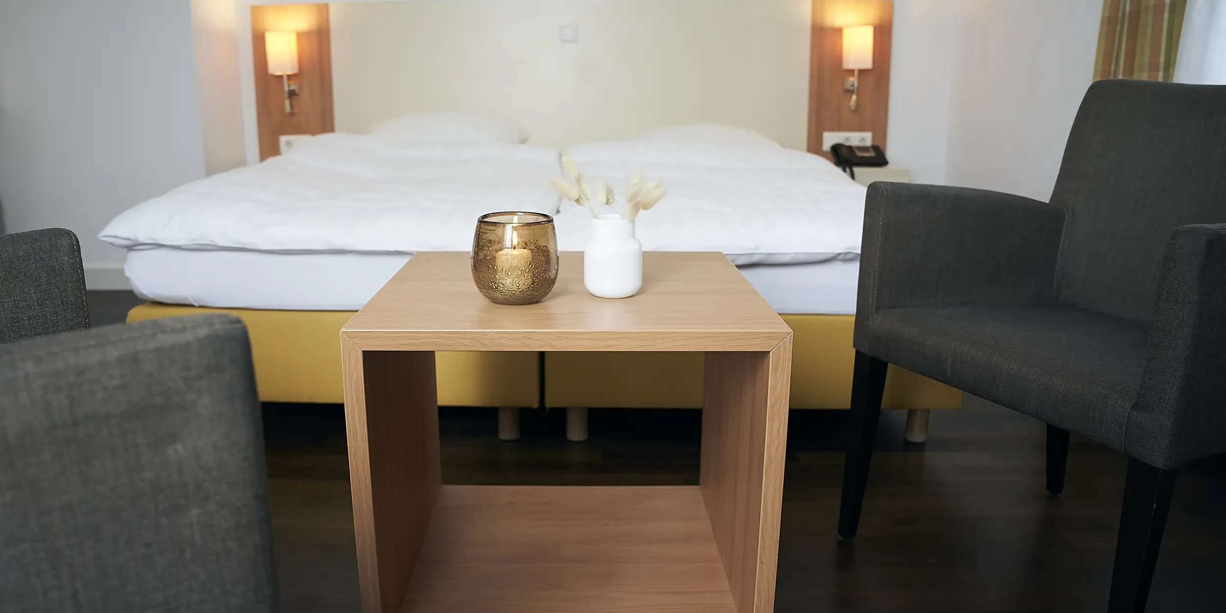 Doppelzimmer bei Imhoff Essen mit Sitzbereich und Beistelltisch